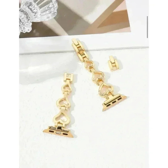 Gold-Plated Heart Apple Watch Band - Picture 2 of 4